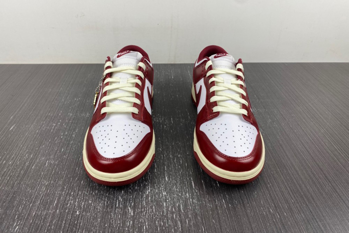 Nike Dunk Low PRM Vintage Team Red  FJ4555-100