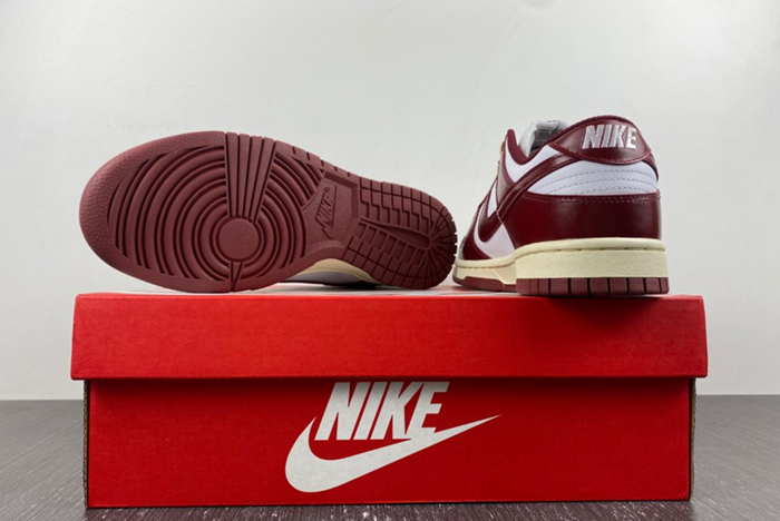 Nike Dunk Low PRM Vintage Team Red  FJ4555-100