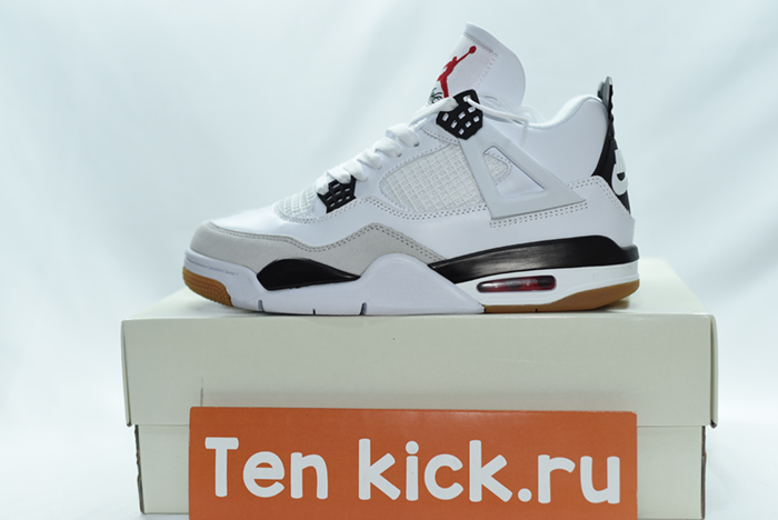 Nike SB x Air Jordan 4  DR5415-100