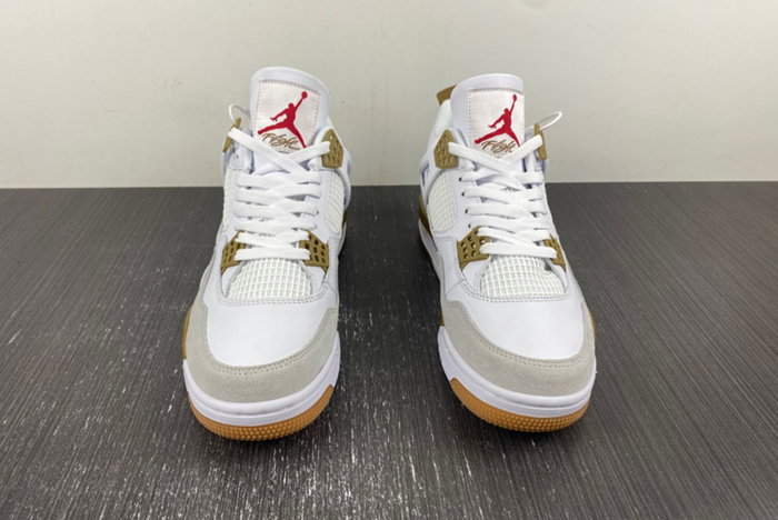 Nike SB x Air Jordan 4  DR5415-120