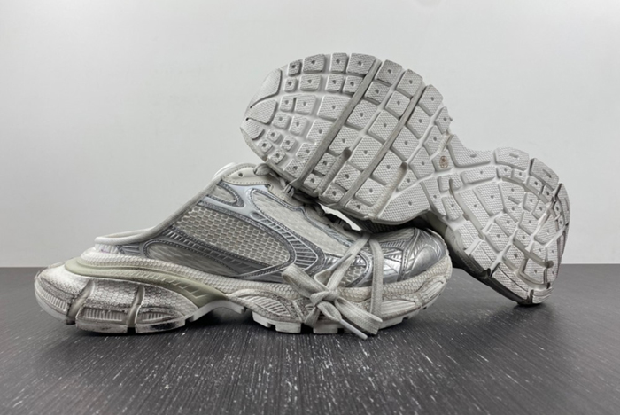 Ba*len*cia*ga track mule 742672 w3xl1 1017