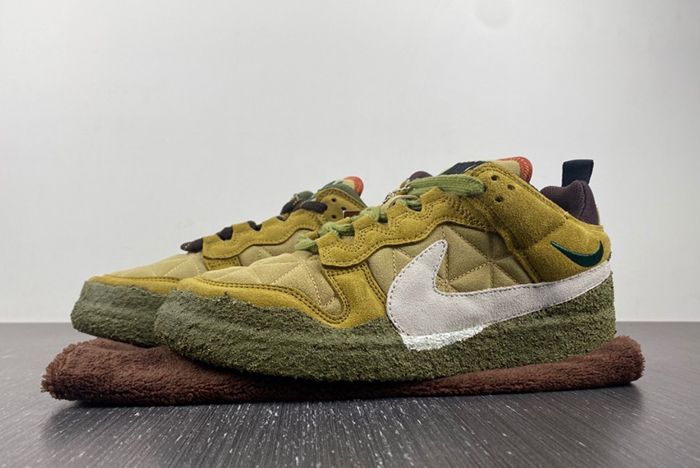Cactus Plant Flea Market x Nike Dunk Low  DM0430-700