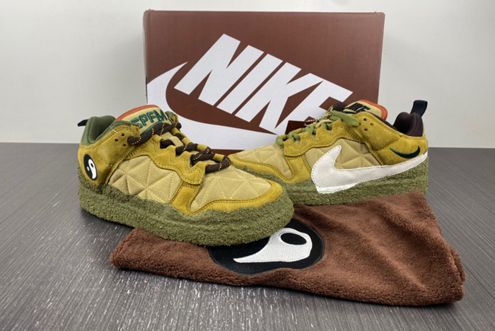 Cactus Plant Flea Market x Nike Dunk Low  DM0430-700