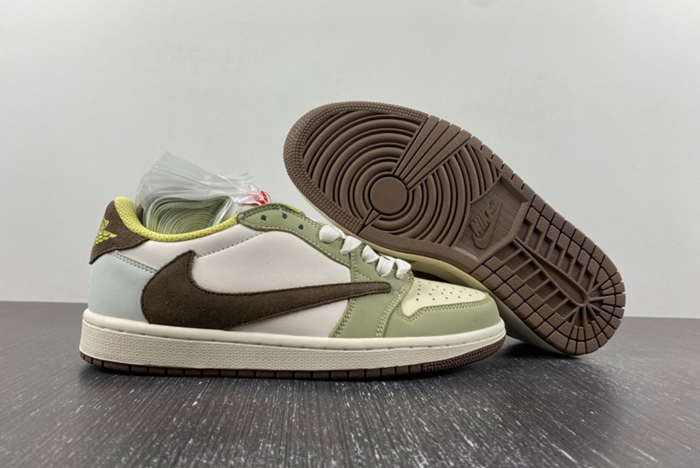 Travis Scott x Air Jordan 1 Low  DM7866-603