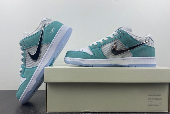 NIke  Dunk SDCAI*NIKE SB Low FD2562-400