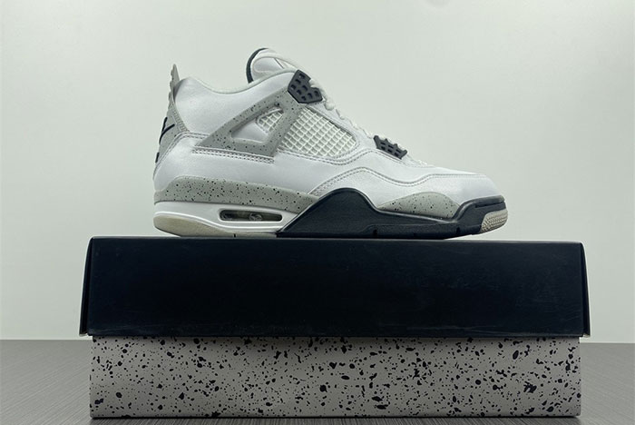 Air Jordan 4 White Cement 840606-192