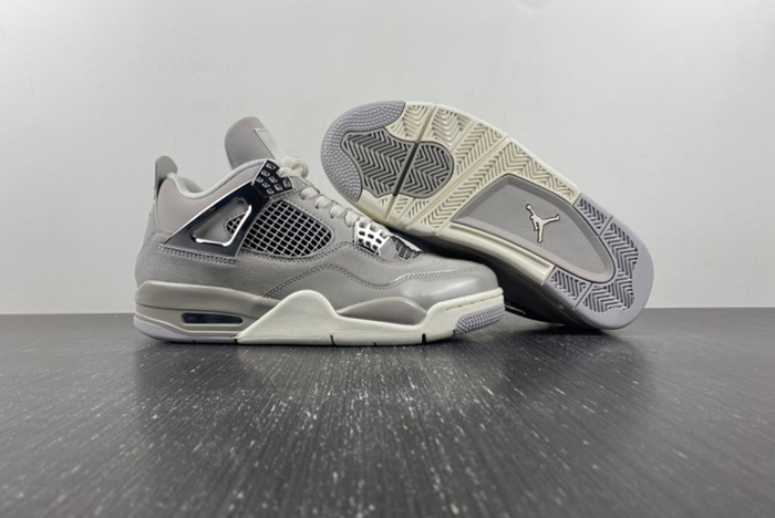Air Jordan 4 WMNS “Frozen Moments”  AQ9129-001