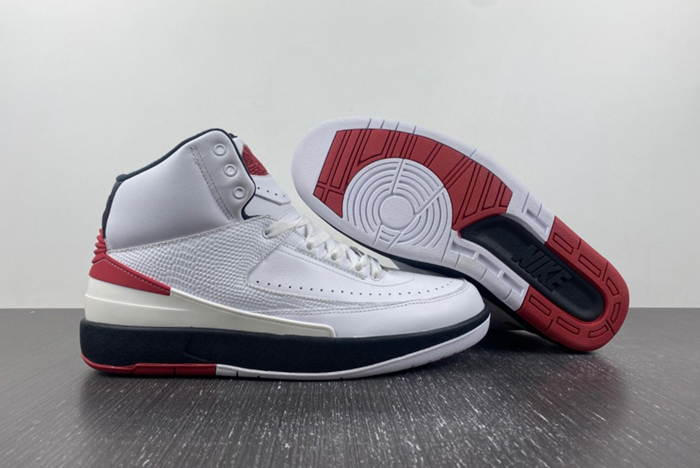Air Jordan 2 OG “Chicago”  DX2454-106