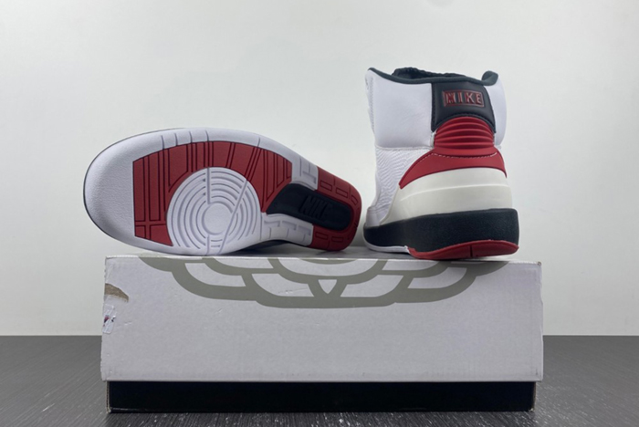 Air Jordan 2 OG “Chicago”  DX2454-106