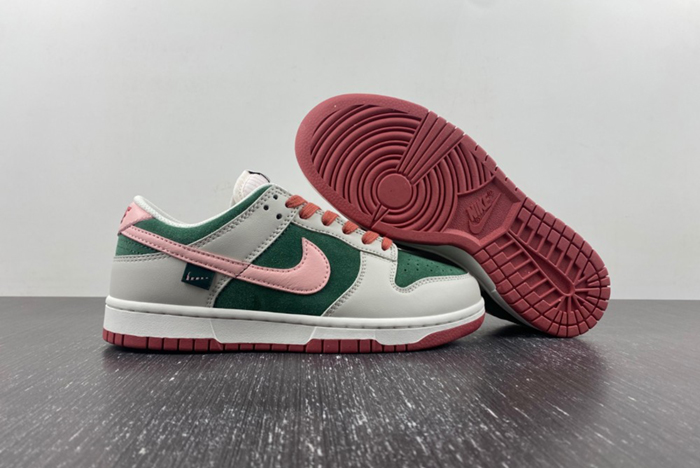 Nike Dunk Low SE All Petals United Fir Green  FN8923-061