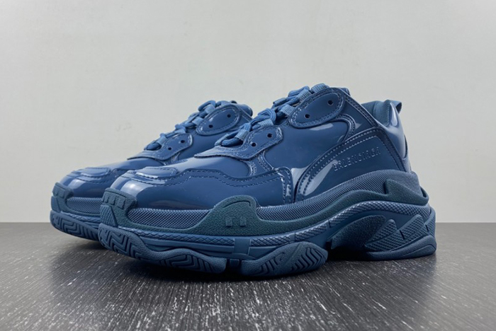 Ba*len*cia*ga triple s  734954 w2paa 4000