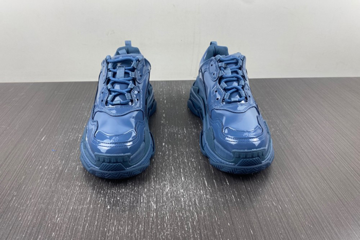 Ba*len*cia*ga triple s  734954 w2paa 4000