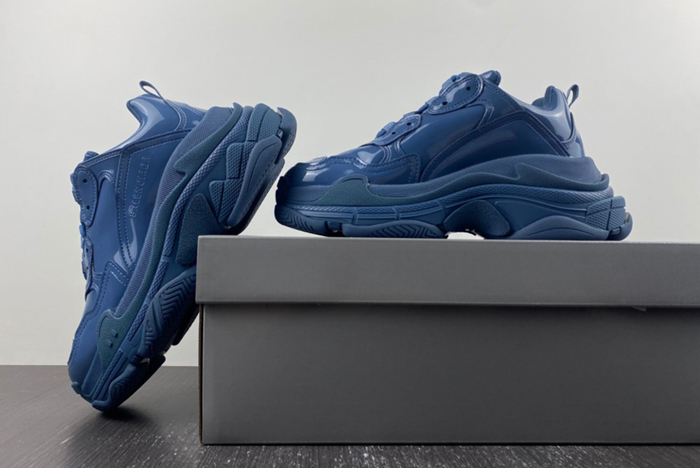 Ba*len*cia*ga triple s  734954 w2paa 4000