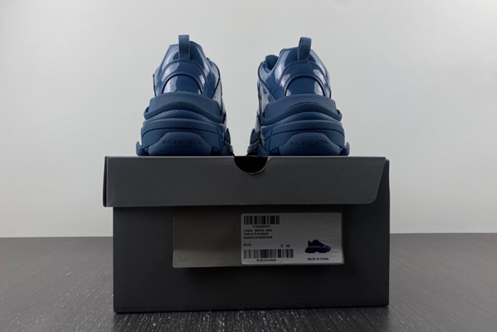 Ba*len*cia*ga triple s  734954 w2paa 4000