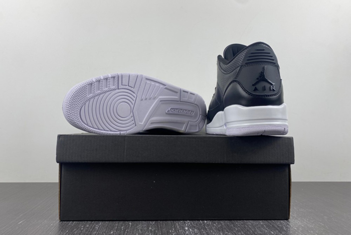 Jordan 3 Retro Cyber Monday 136064-020