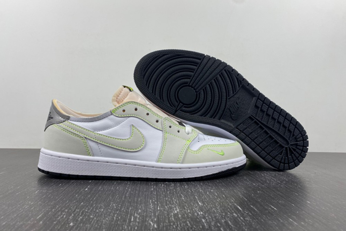 Jordan 1 Retro Low White Ghost Green Black  DM7837-103