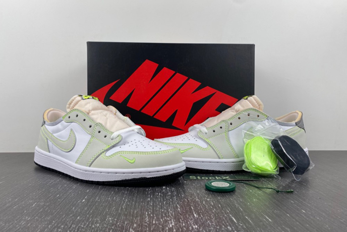 Jordan 1 Retro Low White Ghost Green Black  DM7837-103