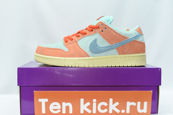 Nike SB Dunk Low “Noise Aqua”  DV5429-800