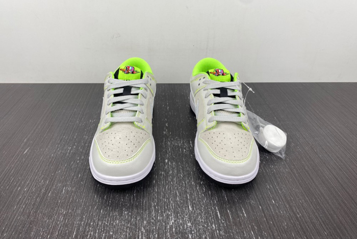 NIke Dunk Low Oregon PE “Ducks of a Feather” FQ7260-001