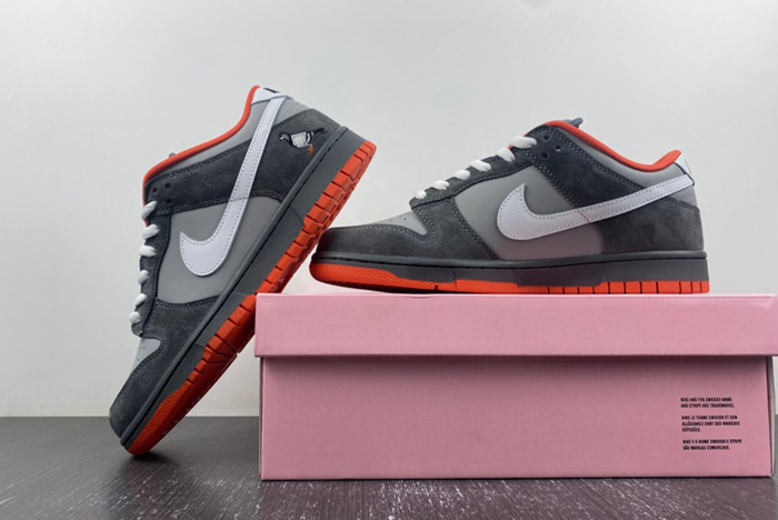 Nike SB Dunk Low Staple NYC Pigeon  304292-011