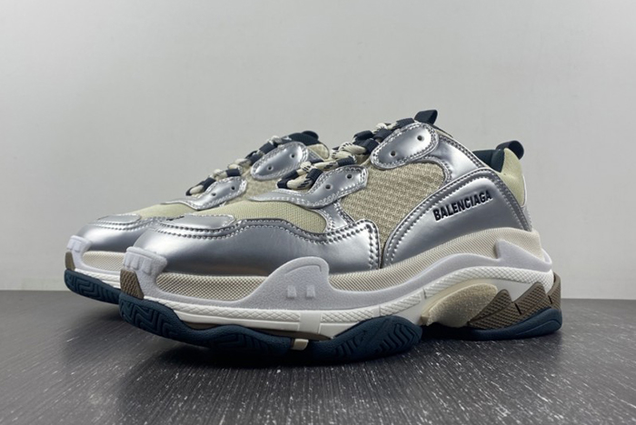 Ba*len*cia*ga triple s  524039 w2fs2 8106