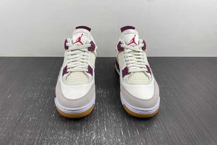 Nike  SB x Jordan 4 “Sapphire”  DR5415-102