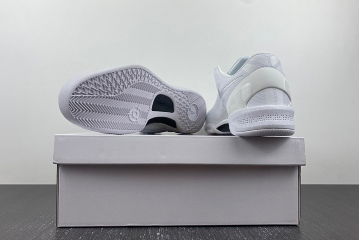 Nike Kobe 8 Protro Triple White  FJ9364-100