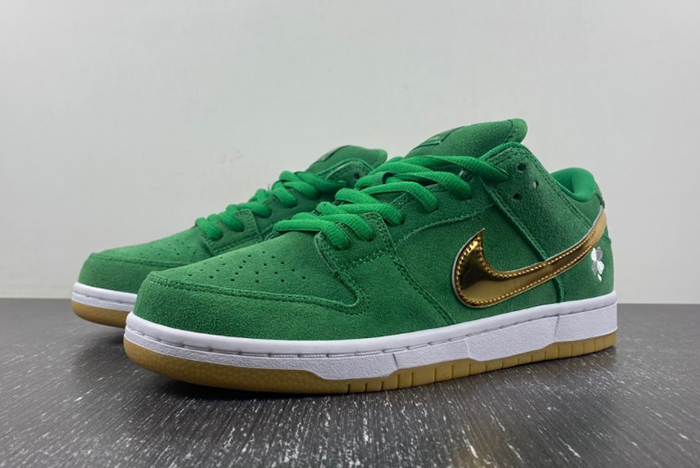 Nike SB Dunk Low 