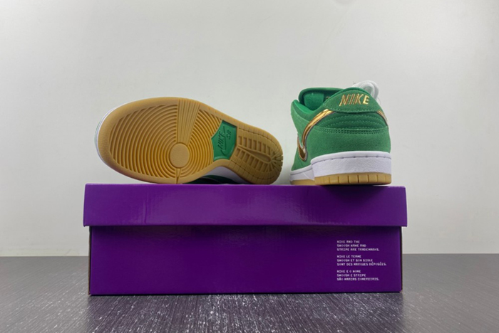 Nike SB Dunk Low "St. Patrick