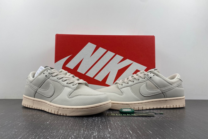 Nike Dunk Low Premium Light Orewood Brown  DZ2538-100