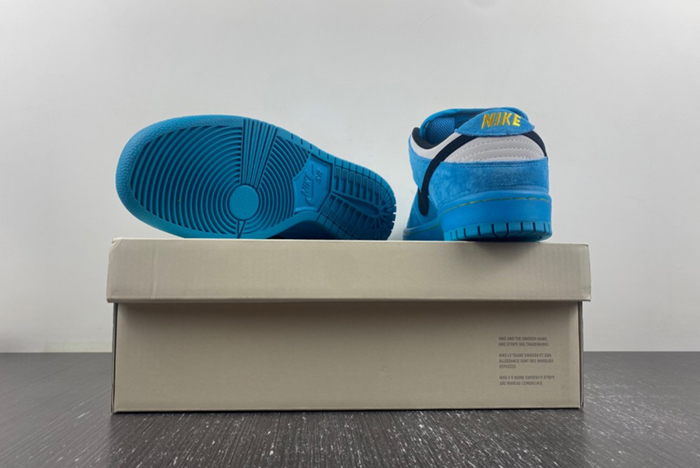 The Powerpuff Girls x Nike SB Dunk Low “Buttercup”  FZ8319-300