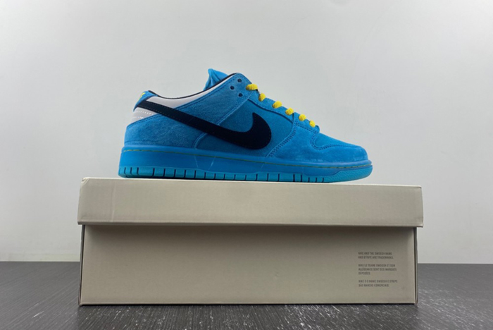 The Powerpuff Girls x Nike SB Dunk Low “Buttercup”  FZ8319-300