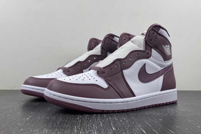 Air Jordan 1 High OG “Mauve”  DZ5485-105