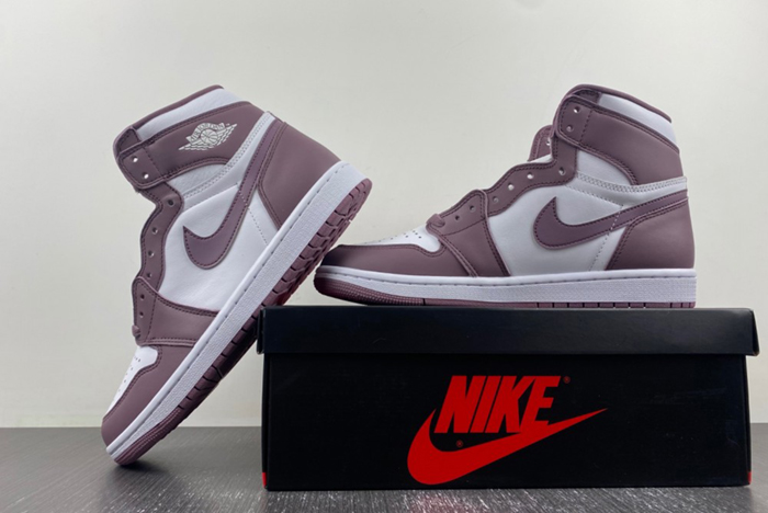 Air Jordan 1 High OG “Mauve”  DZ5485-105