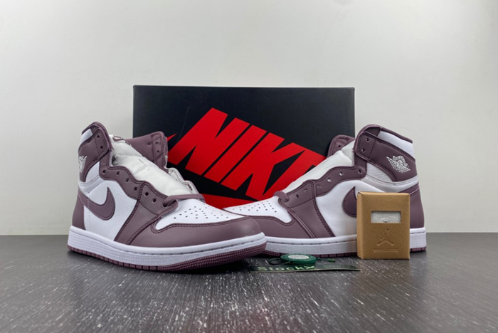Air Jordan 1 High OG “Mauve”  DZ5485-105