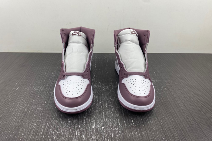 Air Jordan 1 High OG “Mauve”  DZ5485-105