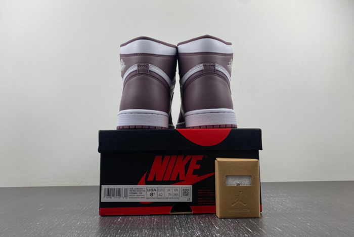 Air Jordan 1 High OG “Mauve”  DZ5485-105