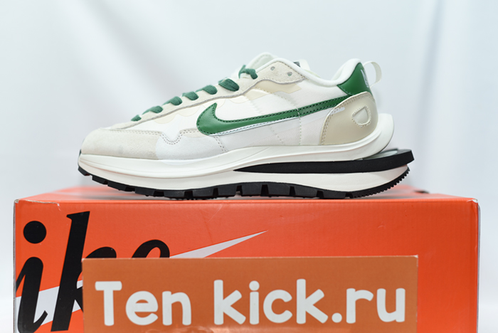 Sacai x VaporWaffle “Tour Yellow ” 3.0   DD1875-102
