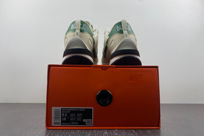 Sacai x VaporWaffle “Tour Yellow ” 3.0   DD1875-102