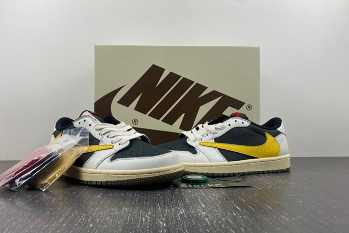 Travis Scott x Air Jordan 1 Low  DM7866-982