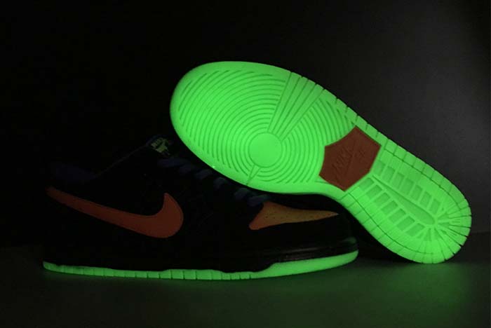 Nike SB Dunk Low Night of Mischief Halloween BQ6817 006