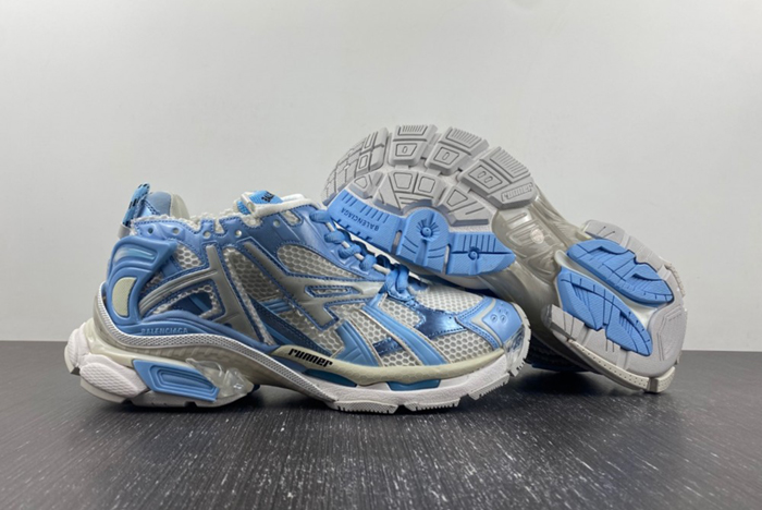 Ba*len*cia*ga runner sneaker   677403 w3rb2 9744