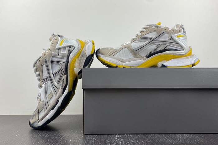 Ba*len*cia*ga runner sneaker  772767-w3rny-91790