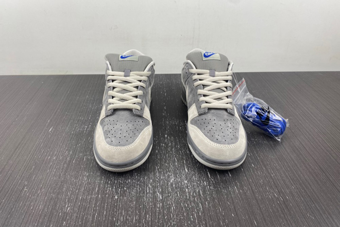 Nike SB Dunk Low TRUCK LTPACK 108269--111