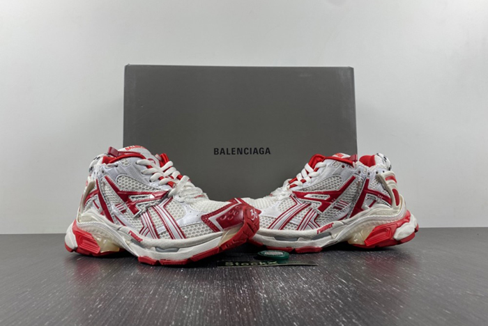 Ba*len*cia*ga runner sneaker  677402-w3rb2-9060