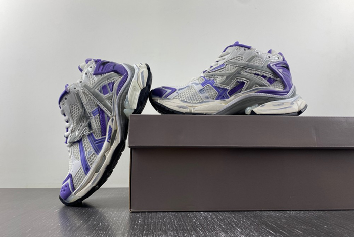 Ba*len*cia*ga runner sneaker   677402-w3rb3-5901