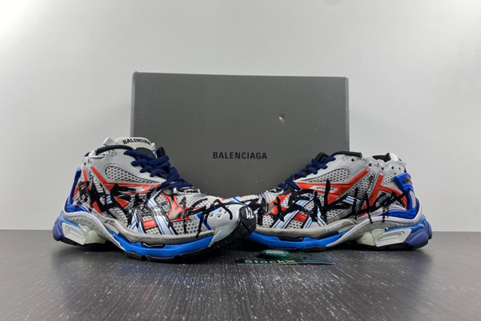 Ba*len*cia*ga runner sneaker  677403-w3rb6-1264