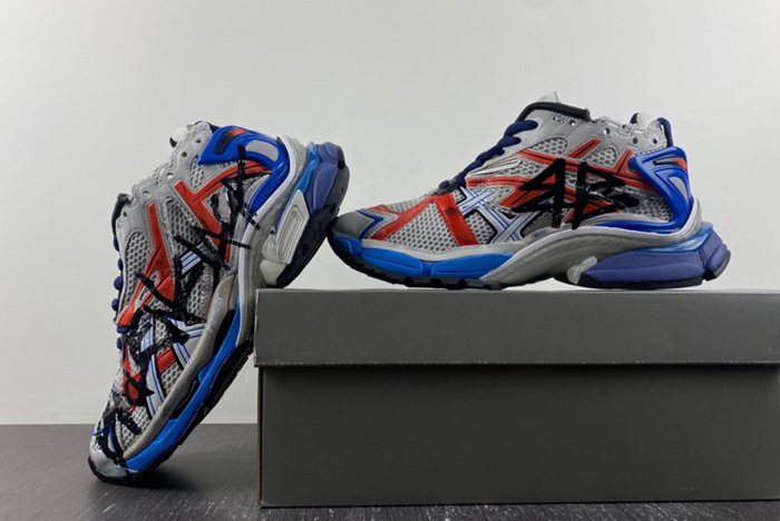 Ba*len*cia*ga runner sneaker  677403-w3rb6-1264