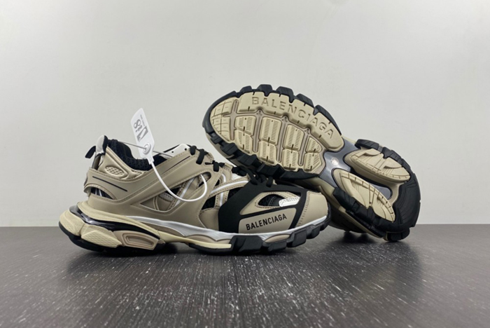 Balenciag Track 3.0 542023 W3AC4 8017
