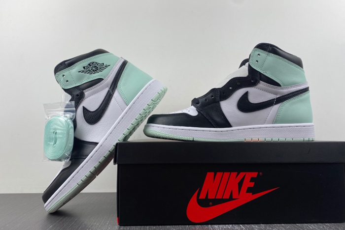 AIR JORDAN 1 RETRO HIGH OG NRG  861428 100